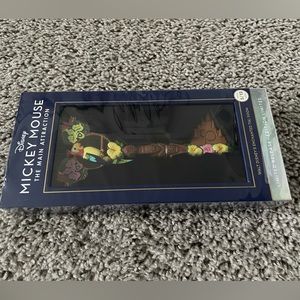 Mickey Mouse The Main Attraction Enchanted Tiki Room Collectible Key